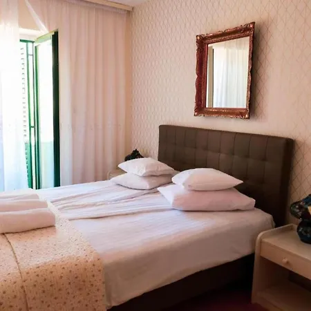 Franov Butique - One Bedroom With Sea View Ana Apartman Kali