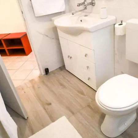 Franov Butique - One Bedroom With Sea View Ana Apartman Kali