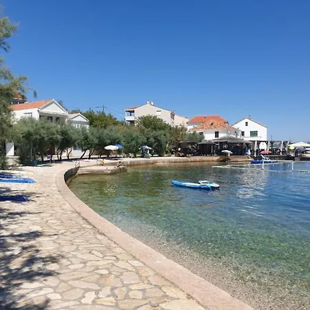Franov Butique - One Bedroom With Sea View Ana Apartman Kali